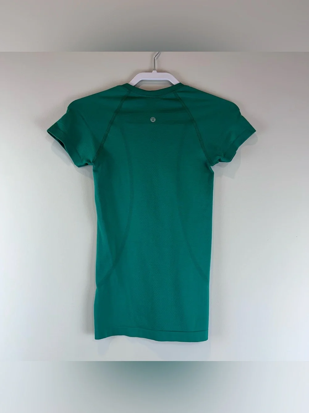Lululemon Deep Marina Green Athletic Swiftly Tech Short Sleeve 2.0 Shirt Size 2